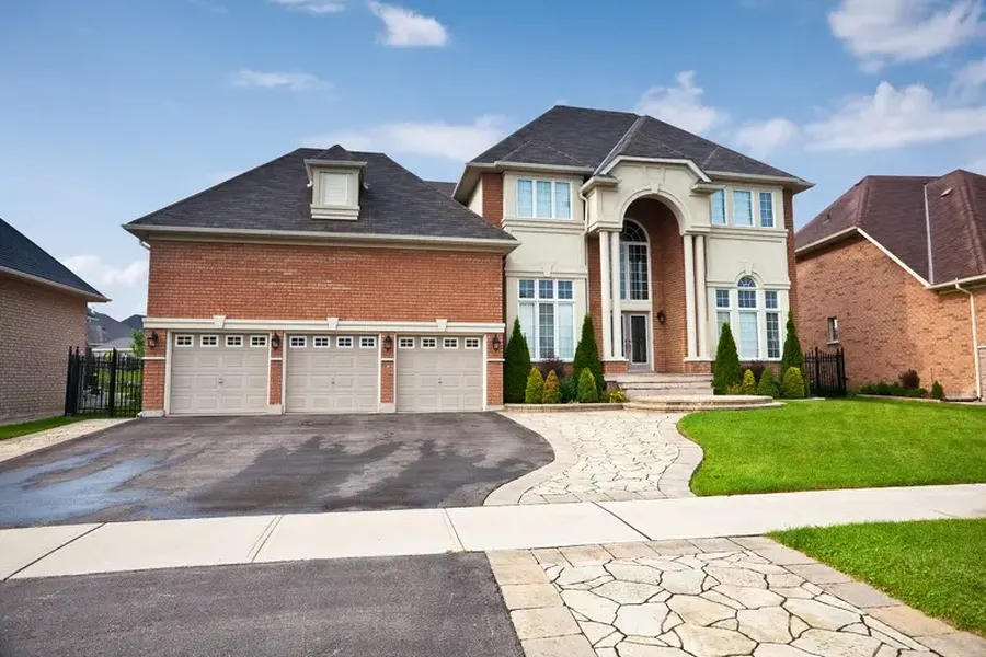 How Asphalt Driveway Installation Improves Property Value in Prescott, AZ